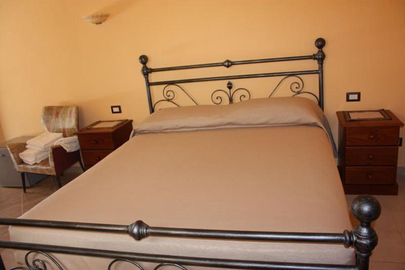 Agriturismo Ghiritina Francavilla di Sicilia Pokoj fotografie